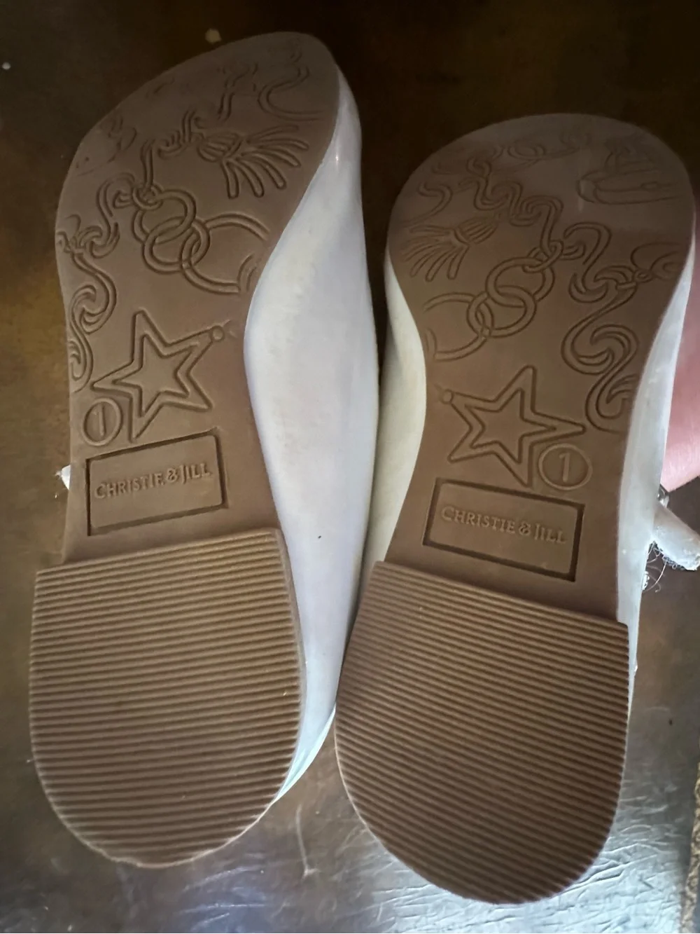 Christie & Jill White Mary Jane Dress shoe size 1